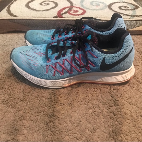 Nike Shoes - Women’s Nike Pegasus 32